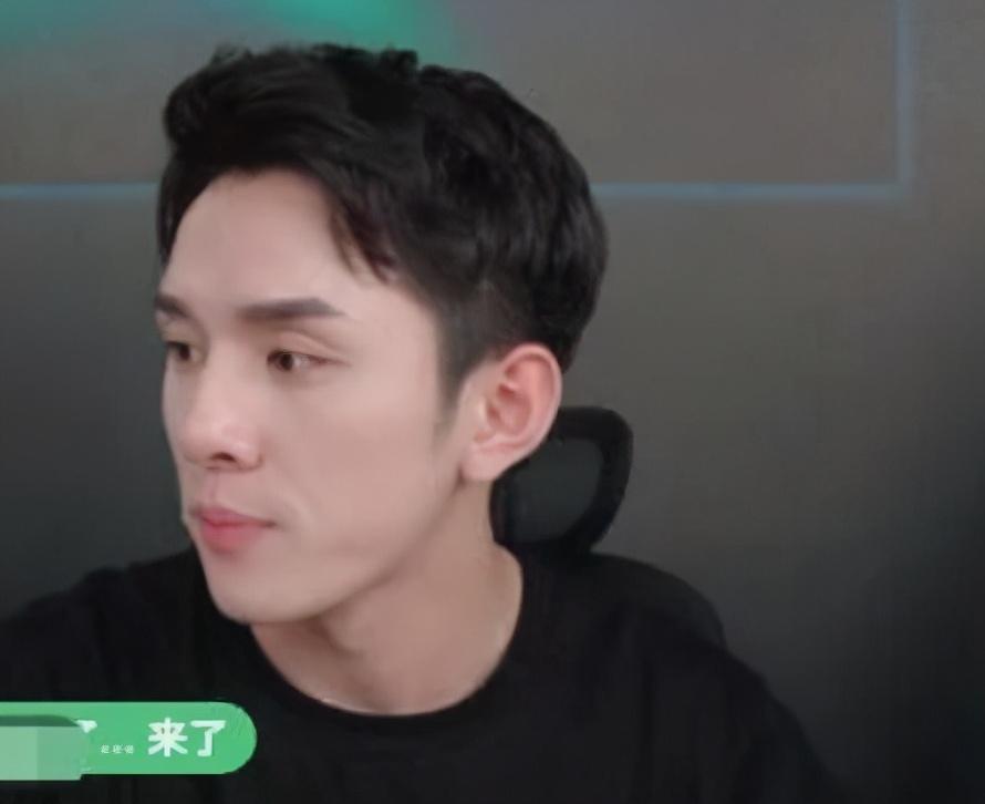 双11战绩pk!李佳琦39亿销售额完胜薇娅,超范冰冰156倍
