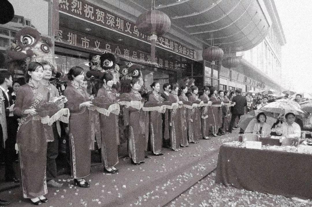 12年陪伴,这个“购物天堂”全龙岗人都知道!
