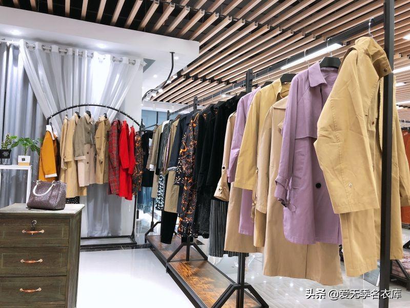 女装品牌折扣货源到哪儿找?新手批发有什么需要注意的吗?