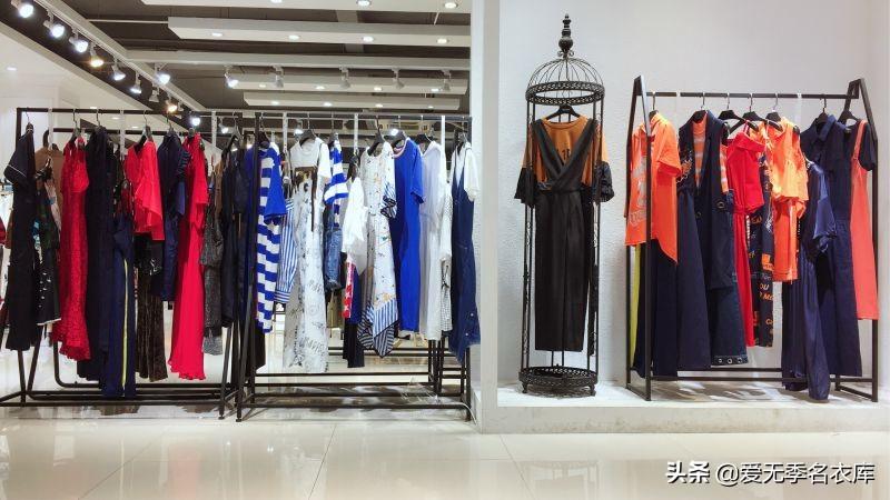 女装品牌折扣货源到哪儿找?新手批发有什么需要注意的吗?