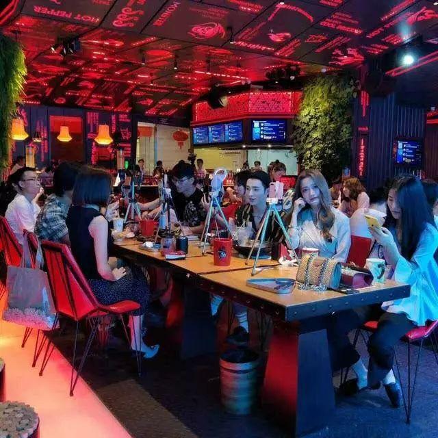 这11种情人节营销活动,保证让你的餐厅人气爆棚