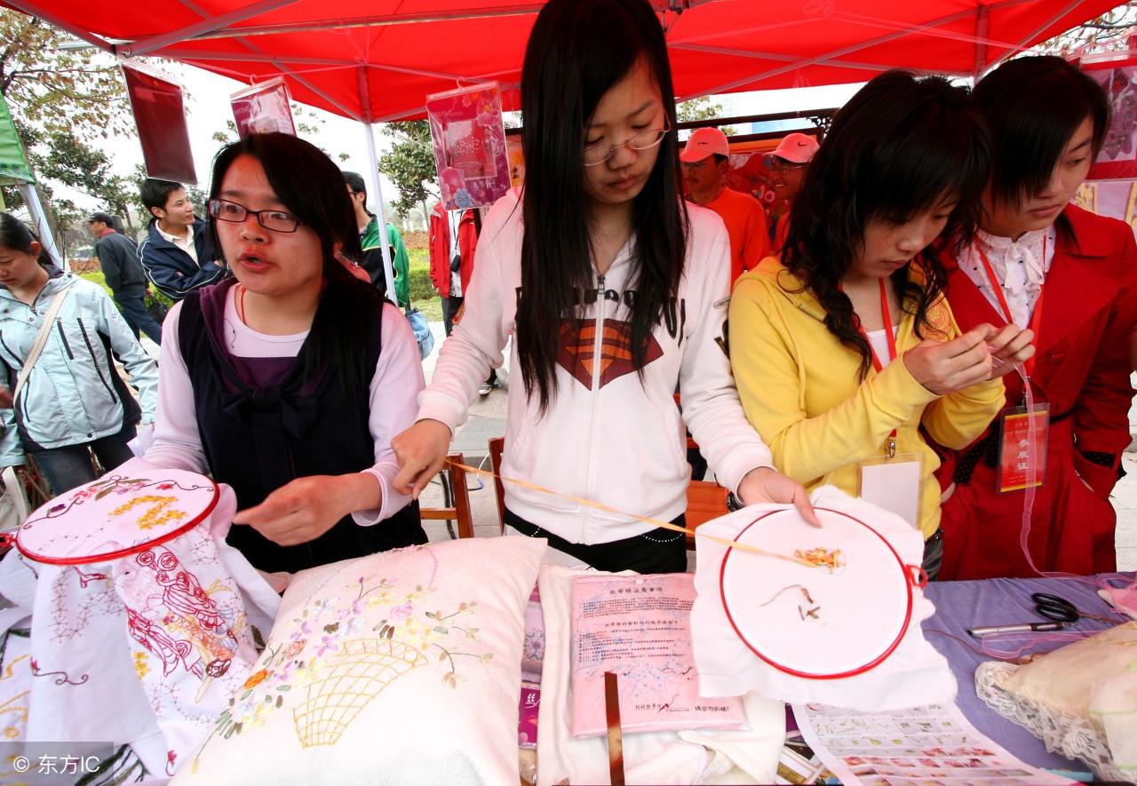 中国创业小项目大全（个人创业小生意低成本12个项目）