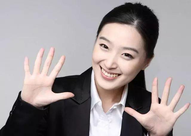 女生最吃香的十大职业,工作轻松,收入可观