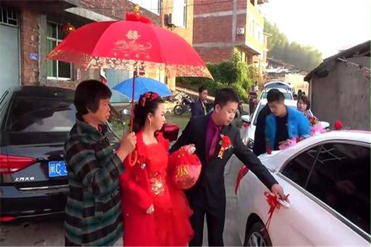 45岁的人不想打工,选择在农村创业,有哪些项目投资小、见效快