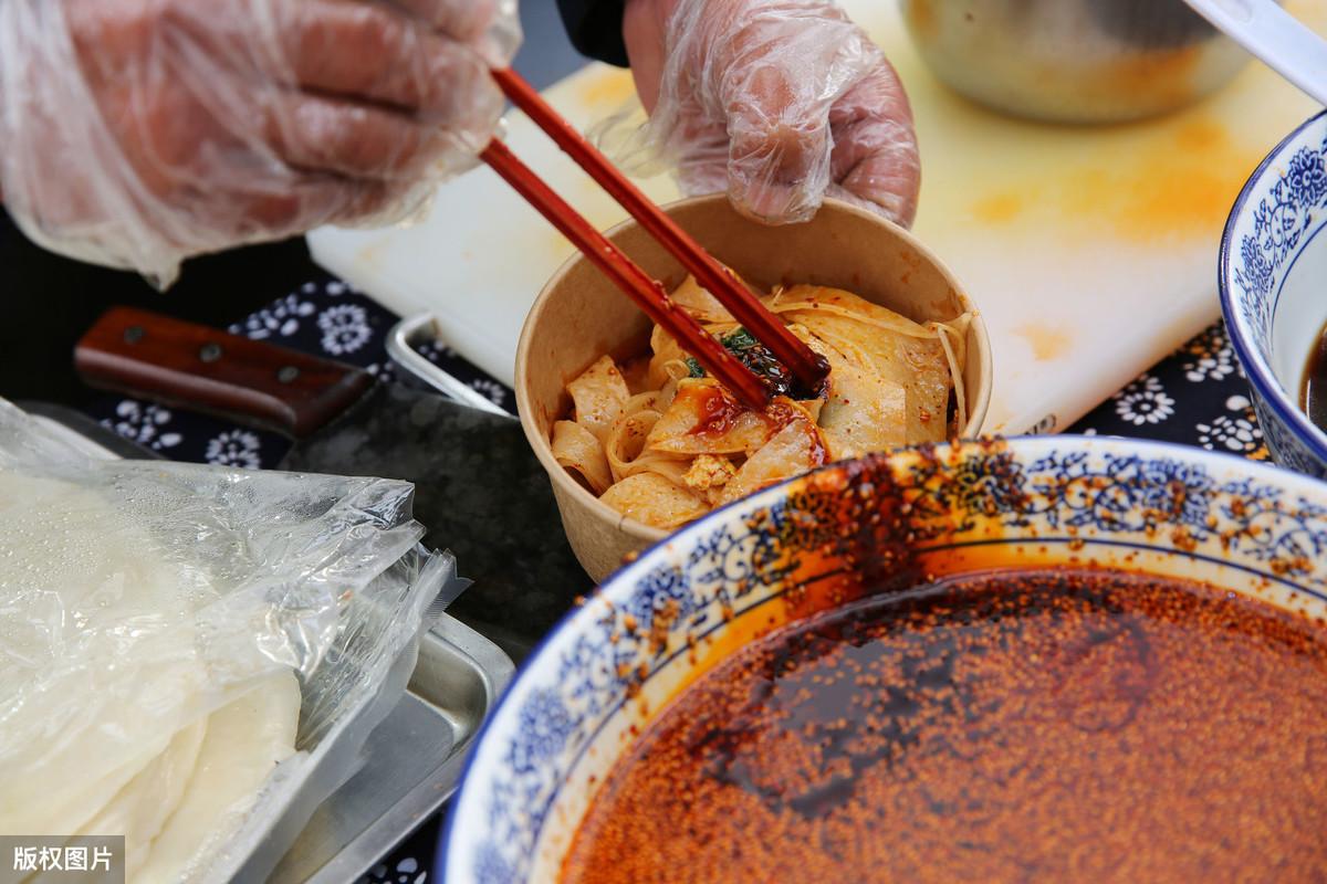 6种“摆摊就火”的地摊小吃,成本不高,还很赚钱,常排队不愁卖