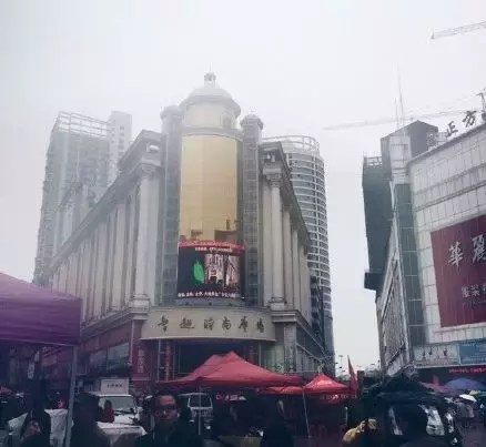 服装货源地!全国9大批发市场,价低货足风格多