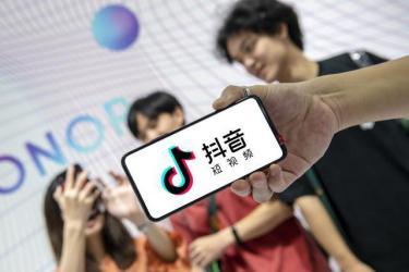 抖音点亮粉丝灯牌每天交钱吗？加入粉丝团有啥用？