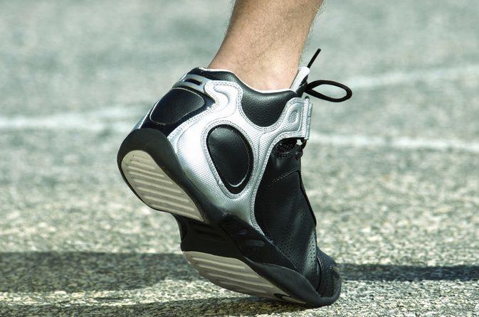 什么球鞋才能保护脚踝 高帮鞋能保护脚踝吗