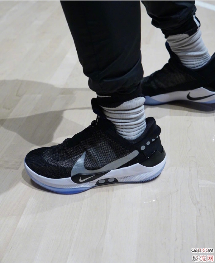Nike Adapt BB篮球鞋电池耐用性怎么样 Nike Adapt BB多久充一次电