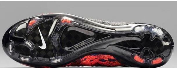 鞋底碳纤维板有什么作用 AJ系列有哪些球鞋添加了碳板