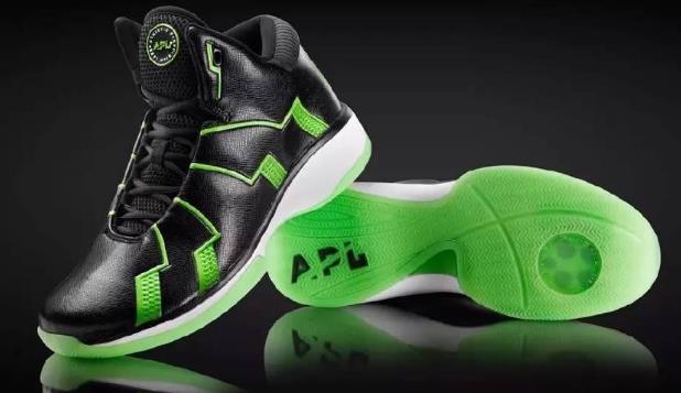 APL弹簧鞋是什么鞋 APL弹簧鞋为什么被NBA禁穿