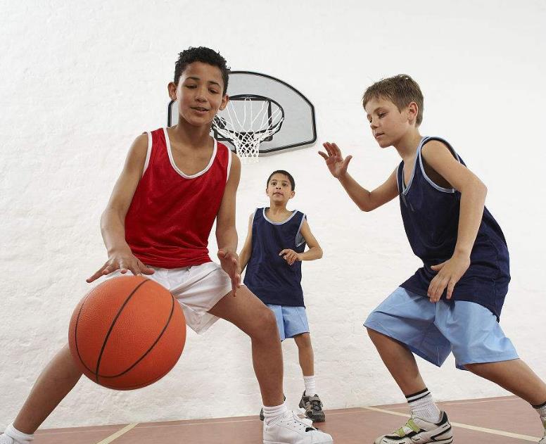 打篮球可以长高吗 有助于长高的运动有哪些
