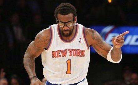 打篮球戴眼镜怎么办 打篮球戴眼镜怎么固定