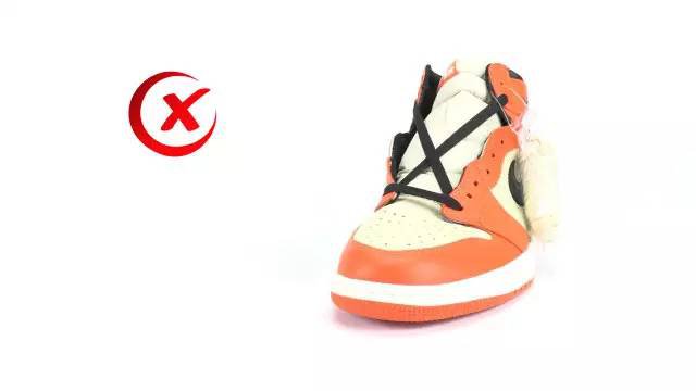 AJ1如何一眼辨真假 AJ1真假对比鉴定图