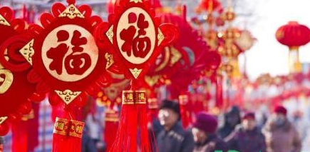 武汉人春节会吃哪些菜(武汉春节的士停运吗2022)