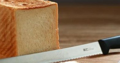 切面包用什么刀不掉渣(面包的健康吃法)