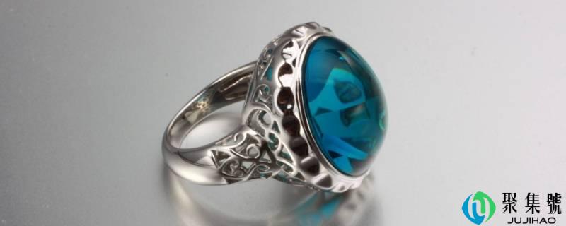 戒指带中指什么意思