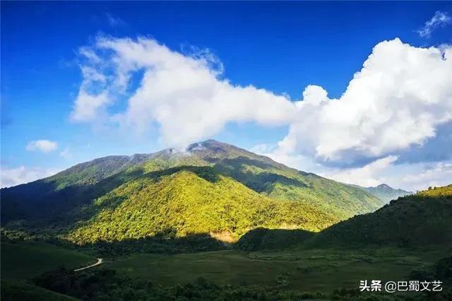 西双版纳海拔多少米高(西双版纳海拔多少米高)