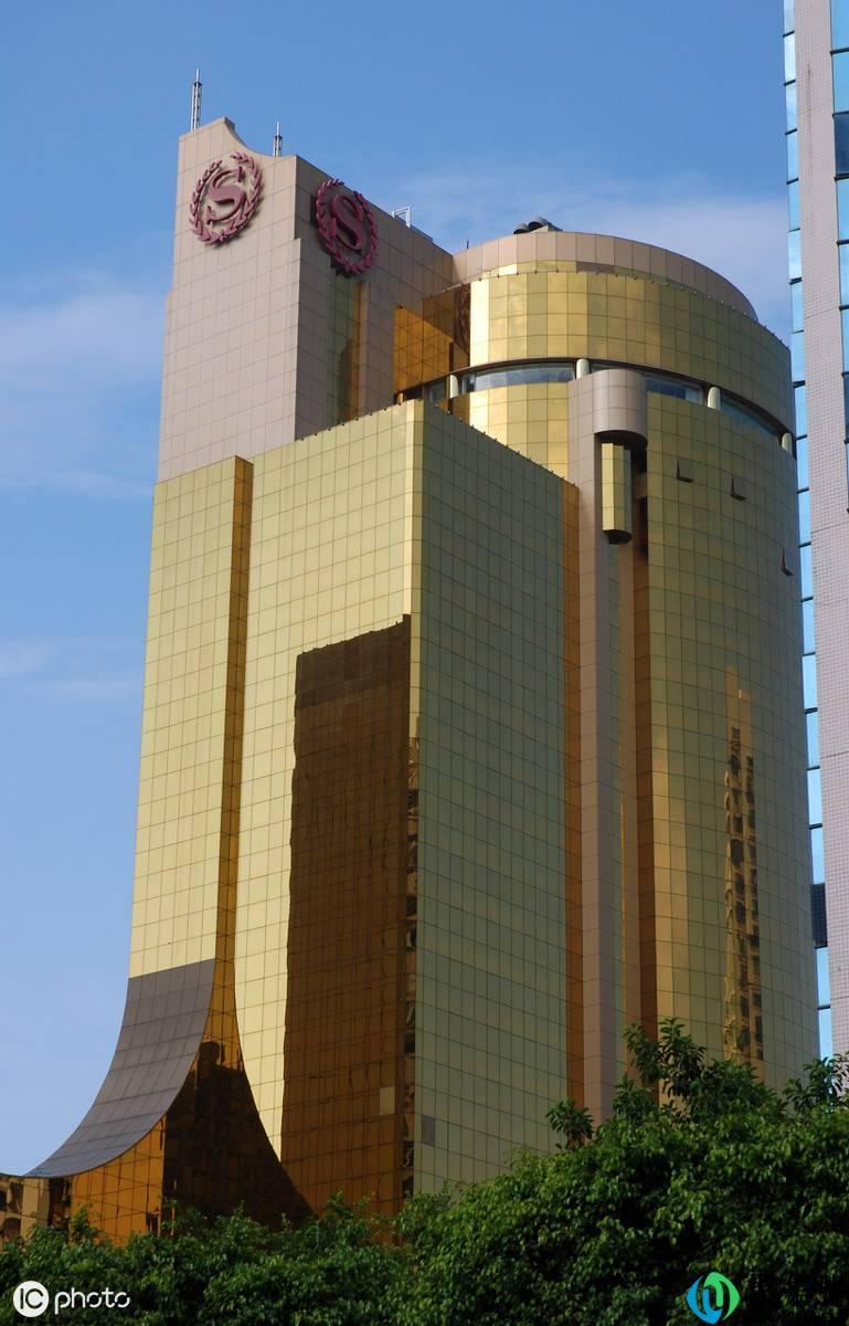 去厦门旅游要多少钱，三亚5天4夜报团大概多少钱