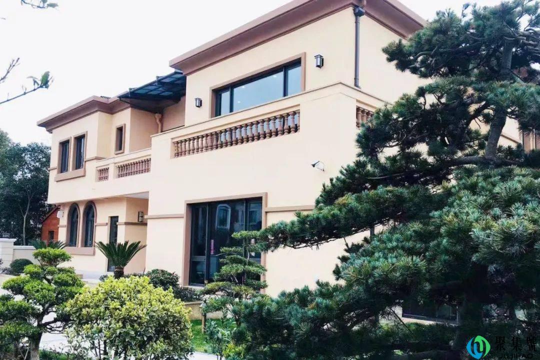 为何高端商务大厦幕墙、高档住宅门窗都爱用Low-E玻璃?