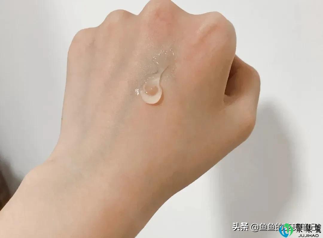 军训必备好物丨用过“完美芦荟胶、欧莱雅防晒,olay小白瓶”吗?