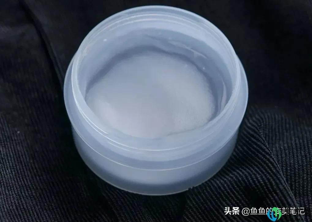军训必备好物丨用过“完美芦荟胶、欧莱雅防晒,olay小白瓶”吗?
