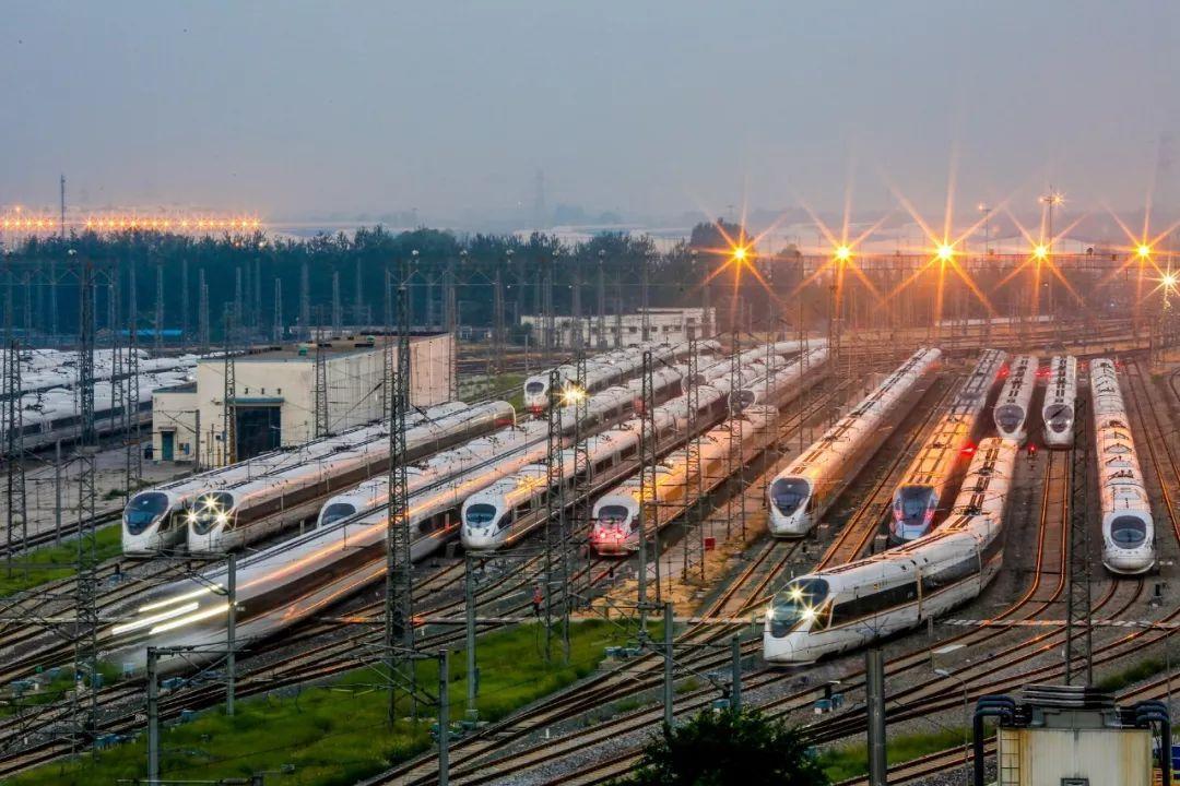 中国运行时间最长的高铁车次(运行里程最长的高铁列车)