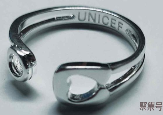 unicef月捐多少才送戒指(unicef月捐多少才送戒指是什么材质的)