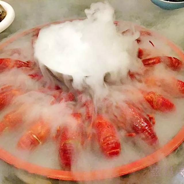 干冰是什么(干冰是什么物态变化)