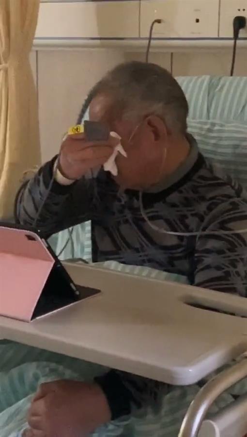 8旬爷爷追剧太激动引监护仪报警(监护仪上的数据怎么看)