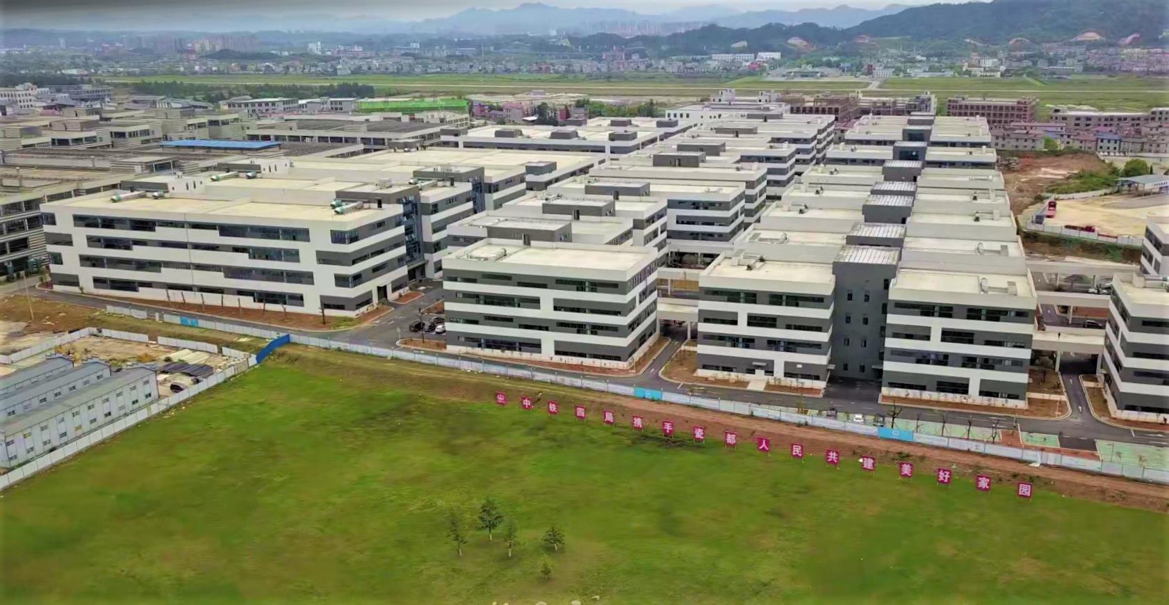 陶瓷工坊(陶瓷工坊和陶艺工坊)