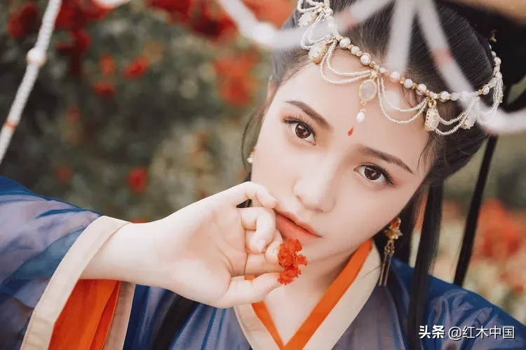 本命年虎年什么时候穿红色衣服(本命年都穿什么红色的东西)