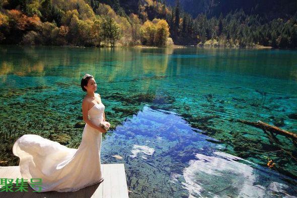 九寨沟在四川哪个城市（九寨沟离成都有多远）