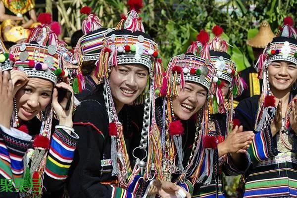 哈尼族的传统节日风俗(哈尼族服饰)