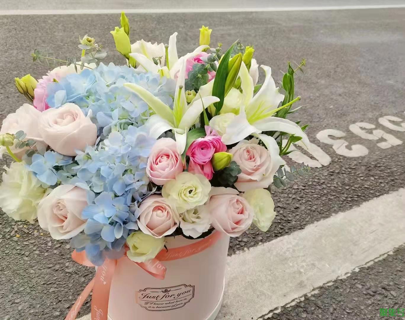 三八妇女节送什么花(三八妇女节送女朋友什么花好)