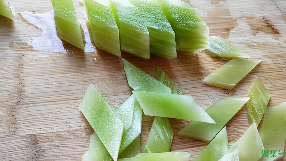 春季莴笋是个宝,教你3种美味做法,常给孩子吃,营养又长个
