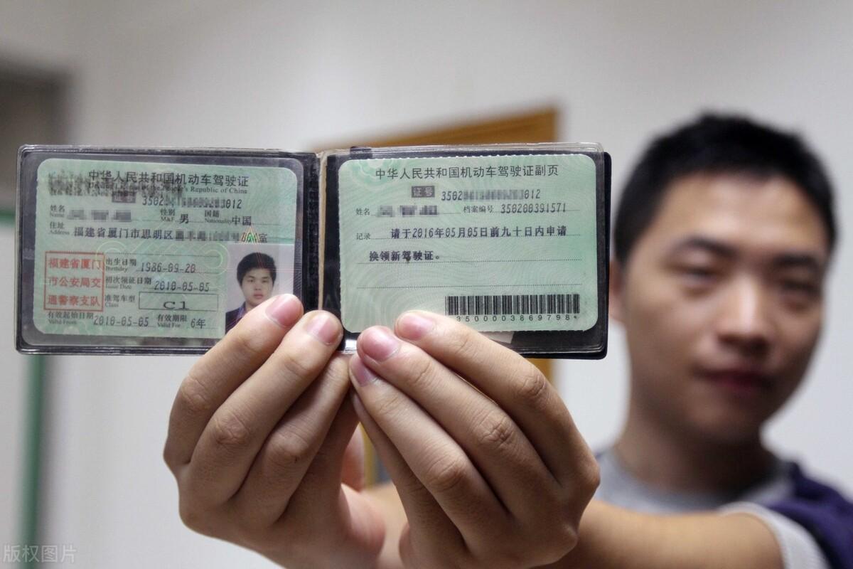 免冠照片是什么意思，什么叫免冠照
