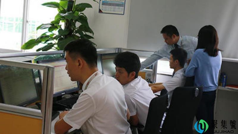 飞行签派员是做什么的