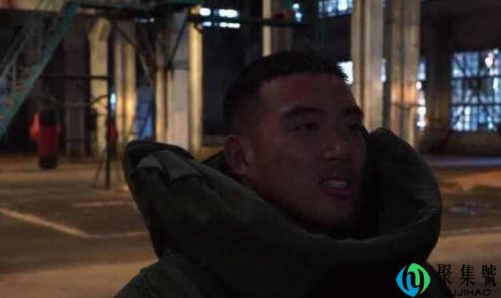 谁说站在光里的才算英雄是什么梗