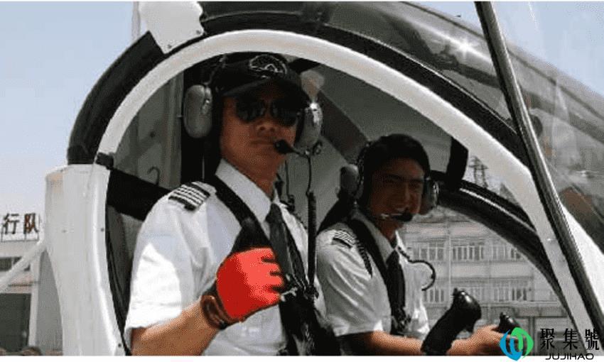 飞机副驾驶的职责是什么