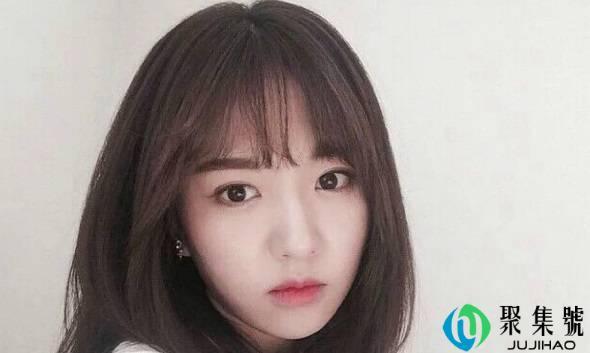 女生送皮筋要戴在哪个手