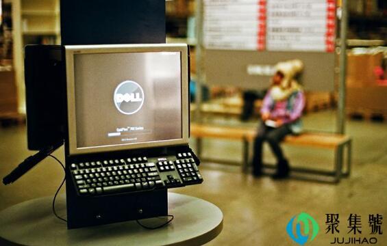 自取其乐什么意思