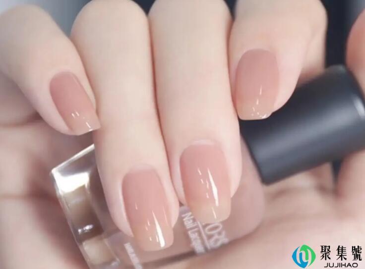 抖音上说的女生过年四件套是什么意思