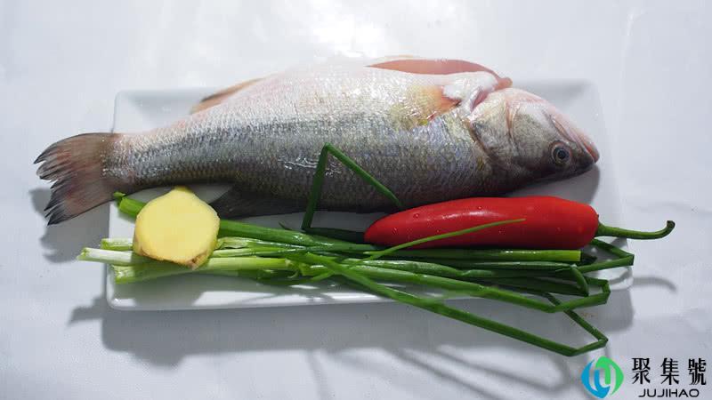 一斤多鲈鱼蒸多长时间