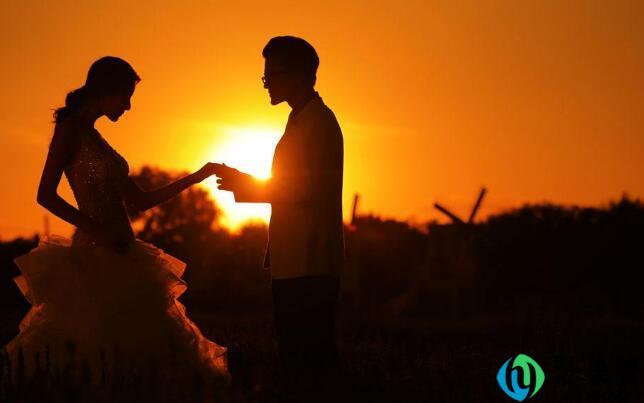 热恋中的男女会有什么行为