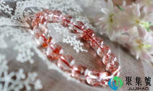 超七和金草莓区别