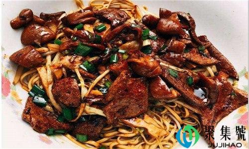 拌川和炒面的区别