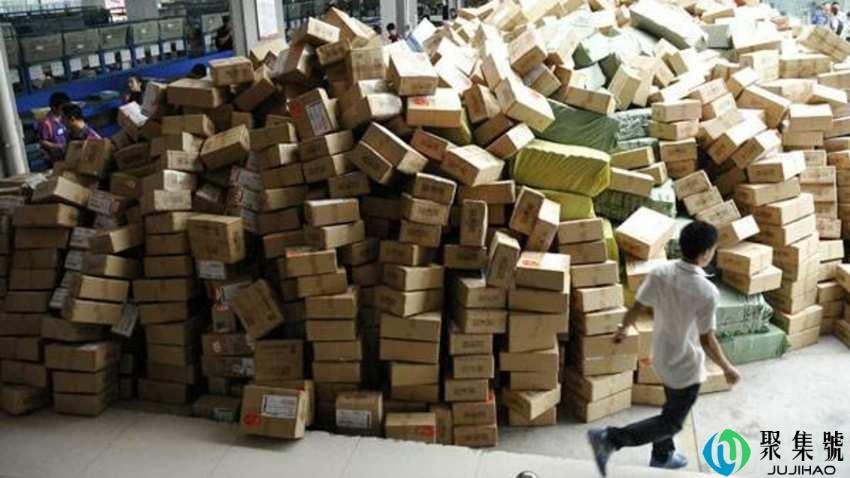 快递不动了该联系谁