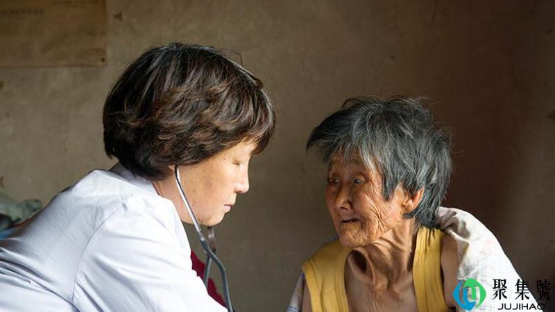 老人拉裤子清理妙招