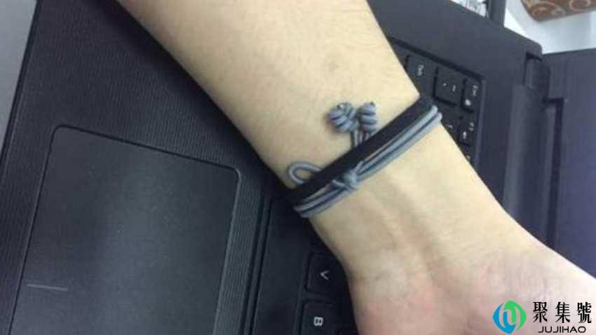 小皮筋是什么梗